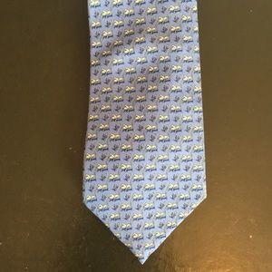 Vineyard vines tie